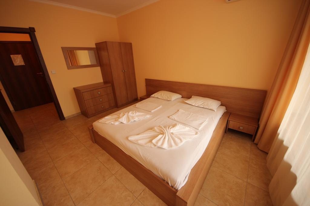 Menada Sea Regal Apartments Sunny Beach Oda fotoğraf