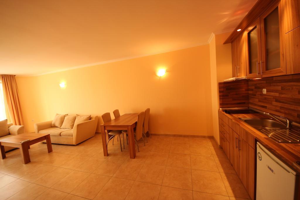 Menada Sea Regal Apartments Sunny Beach Oda fotoğraf